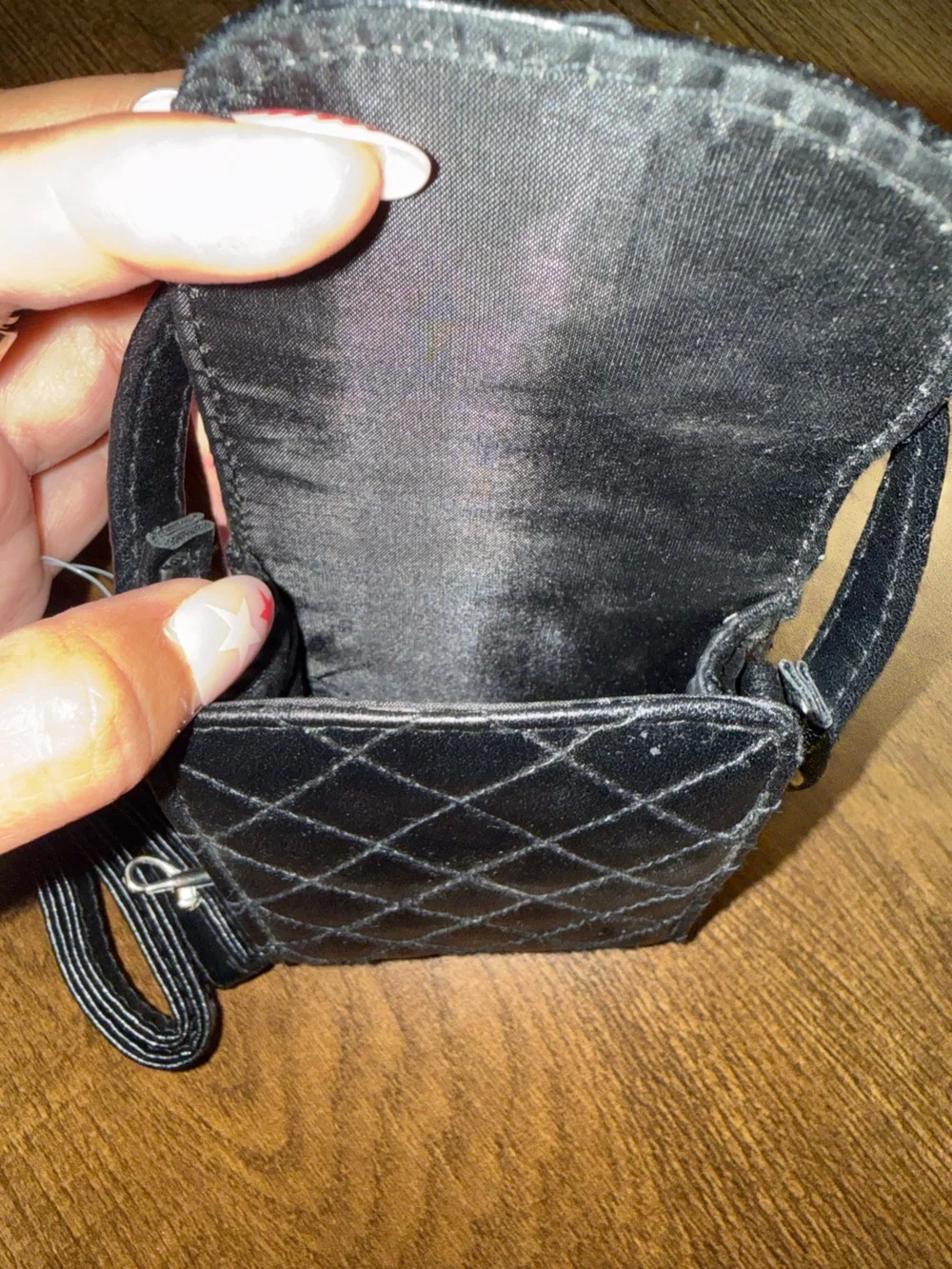 icon Quilted Black Crossbody digital camera Case with Wrist Strap NWT